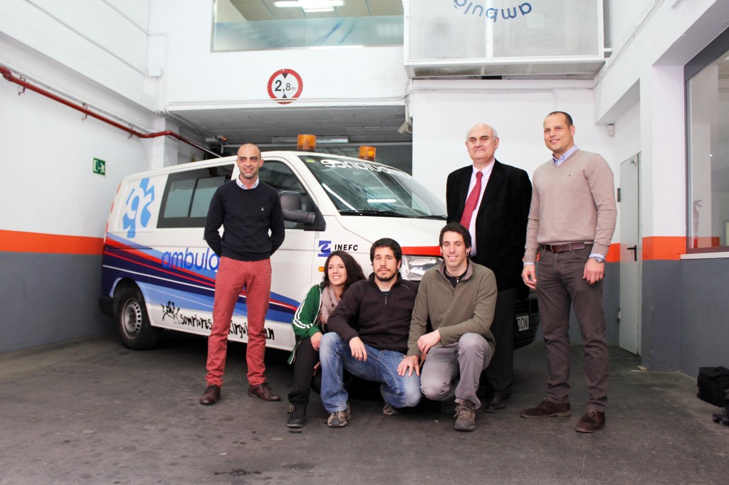 donación ambulancia Somriures del Kirguizistan